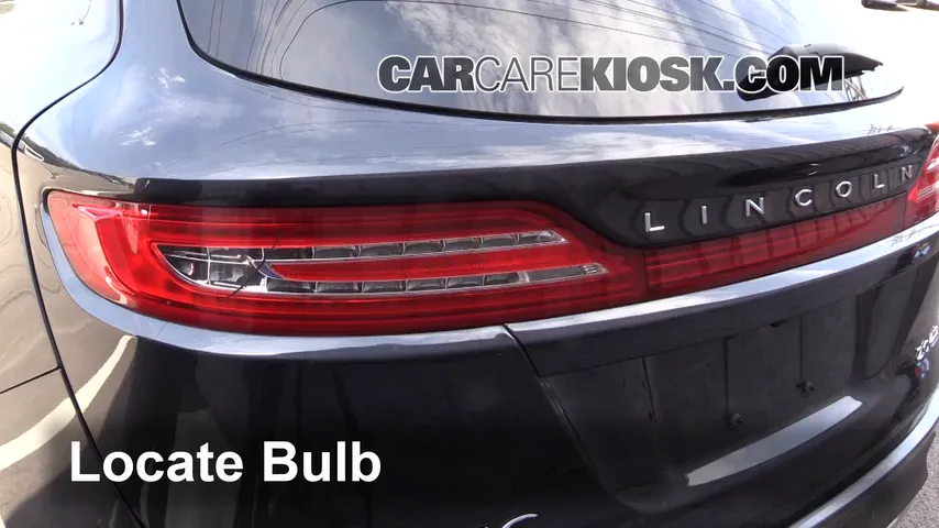 2015 Lincoln MKC 2.0L 4 Cyl. Turbo Lights